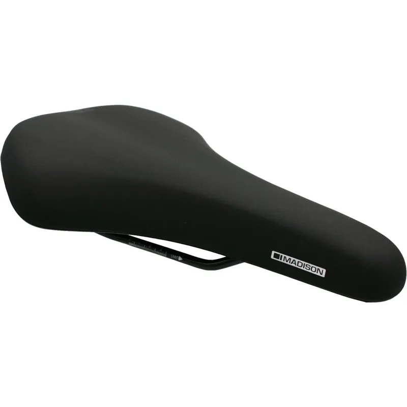 Freewheel U200 GelCel Saddle - Std Fit Black 183 mm x 284 mm