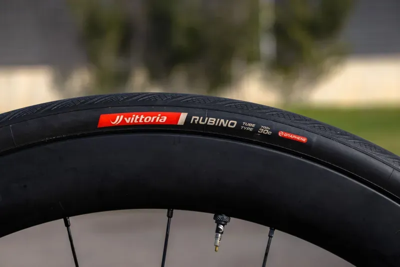 Vittoria Rubino V 700x-3